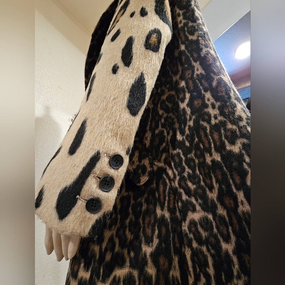Leopard Print Long Coat - Picture 4 of 9